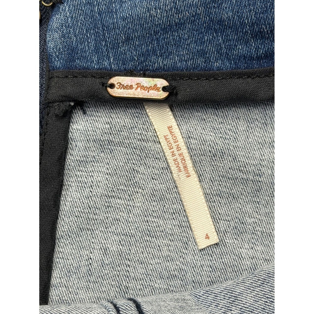 Free People Denim Mini Skirt Blue High Waisted Back Zip Panel Seam Size 4 Boho - Picture 3 of 5